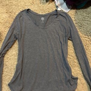 Gray V-Neck Long Sleeve Top